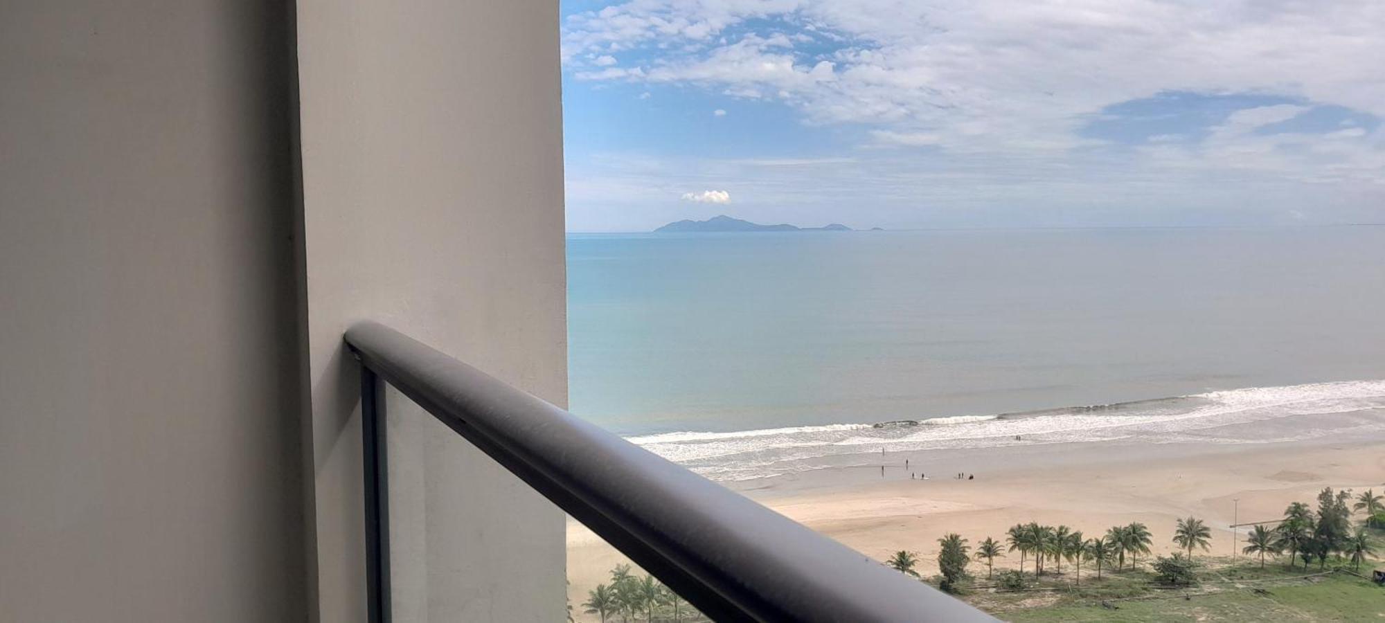 Beachfront Luxury Apartment - Rooftop Pool - Da Nang Exterior foto